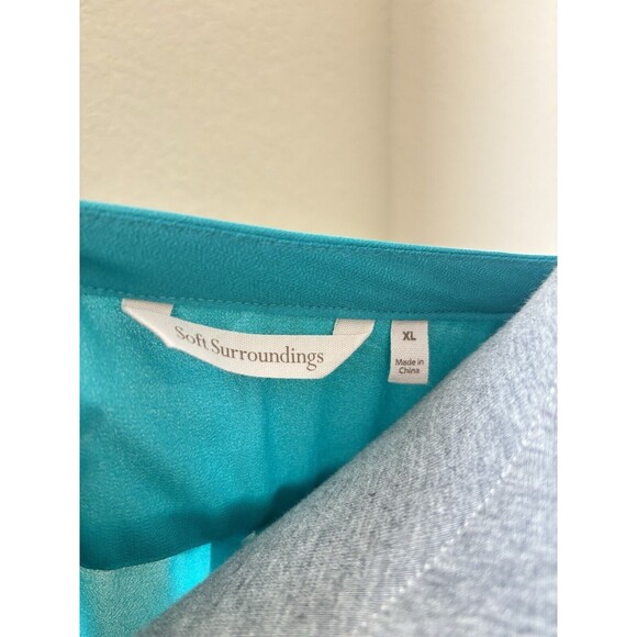 Soft Surroundings Women's Size XL Teal Tropical Print Roll Tab Sleeve Blouse - Picture 6 of 6